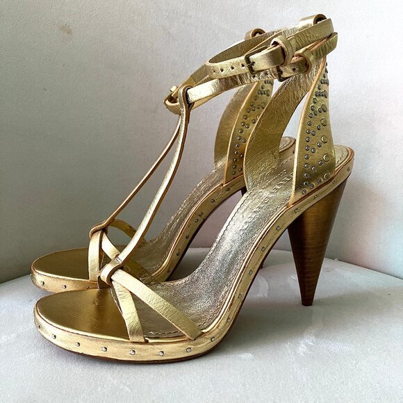 Burberry Runway "Hans" Sandal in Metallic Gold (Sz 37) NWT - Picture 1 of 14